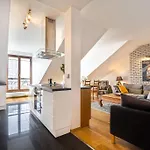 Urbannest Szafarnia 7-71 Gdańsk