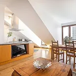 Urbannest Szafarnia 7-71 Gdańsk