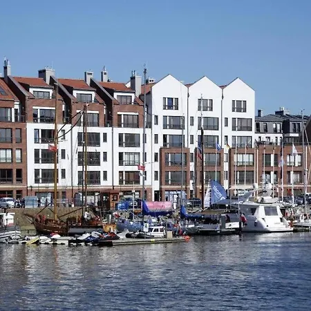 Urbannest Szafarnia 7-71 *